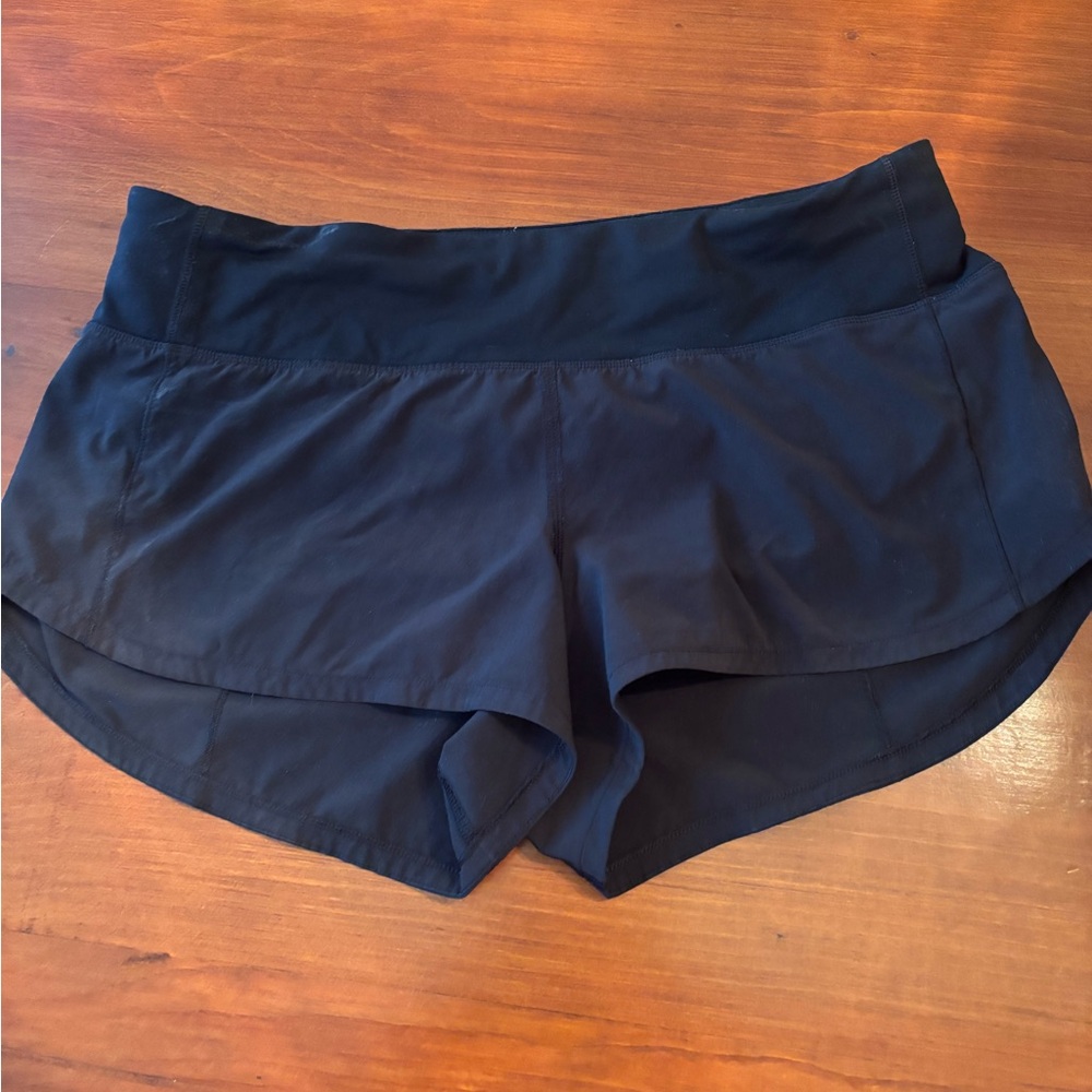 Lululemon Speed Up Low Rise Lined Short - 2.5” - Size 6